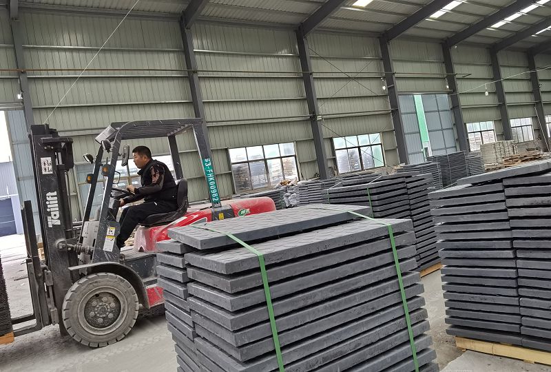 復合電纜溝蓋板熱鍍鋅層的質量要求