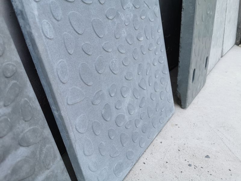 高鐵護欄在施工中的問題