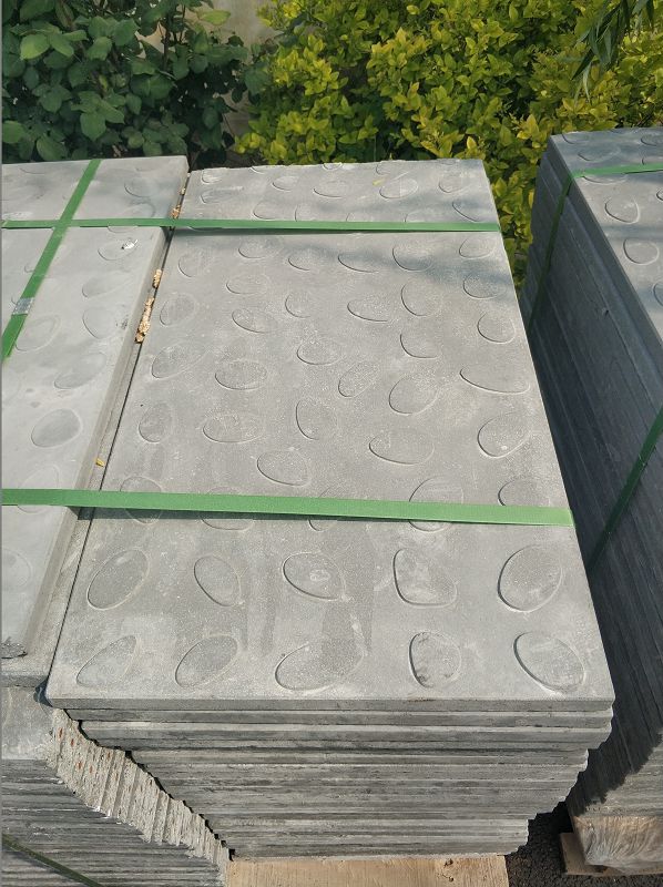 有機復(fù)合電纜溝蓋板是什么材質(zhì)及使用范圍？